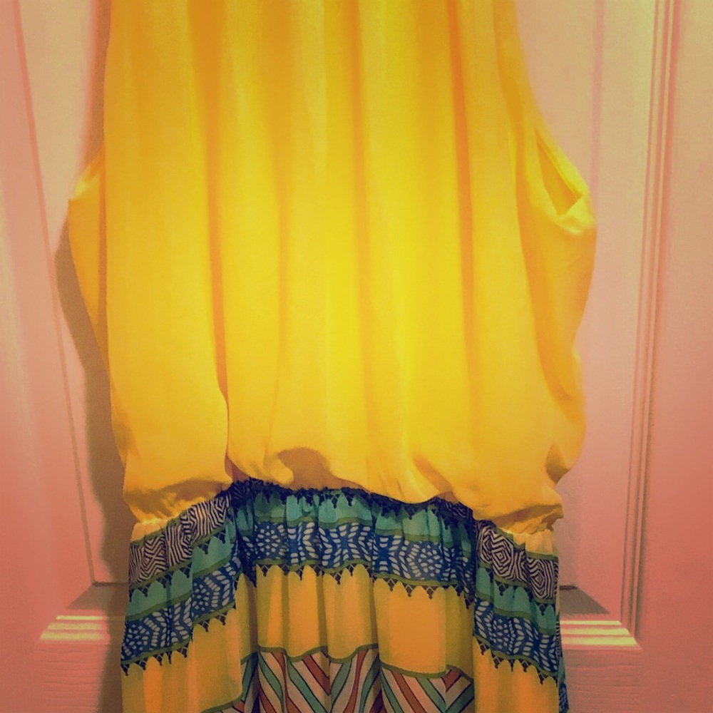 Stylish and Vibrant Maxi Dress